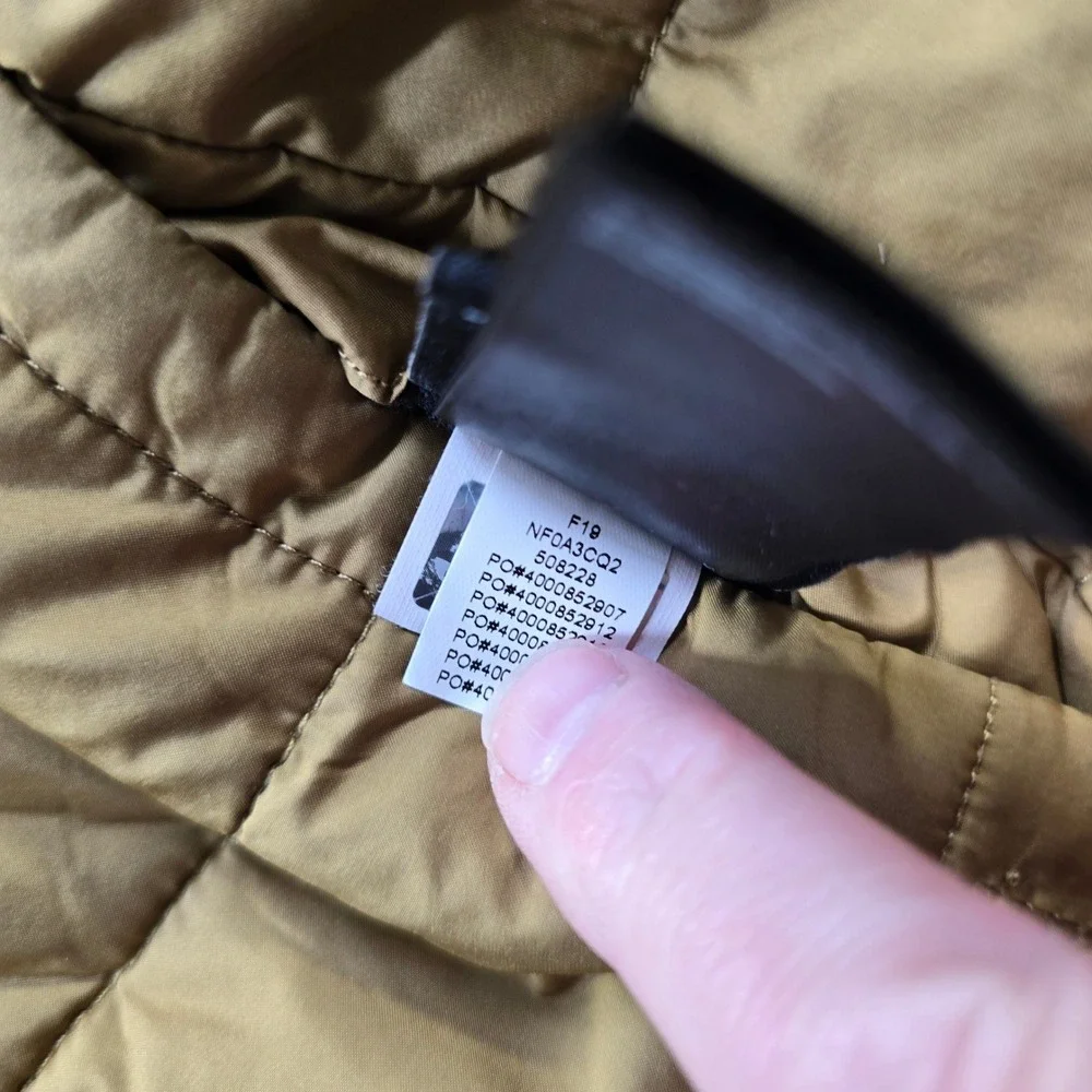 The North‎ Face Reversible Puffer Jacket Boys Medium 10/12 Khaki Black Perrito